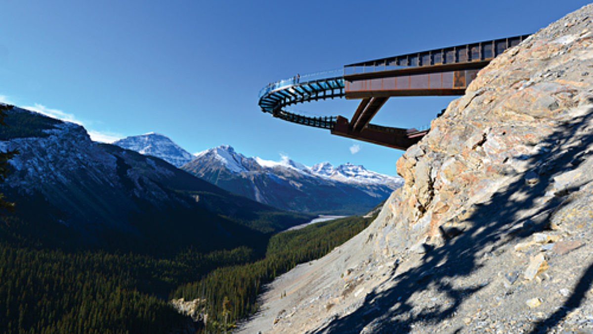 Glacier Skywalk with Mountains